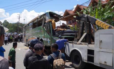 Kecelakaan Fatal Dialami Bus ALS, Ini Data 12 Penumpang Meninggal