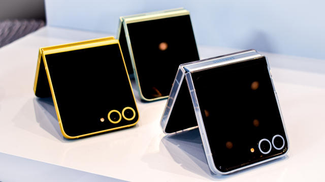 Samsung Galaxy Z Flip 6: Teknologi Lipat yang Mengubah Cara Kita Menggunakan Ponsel?