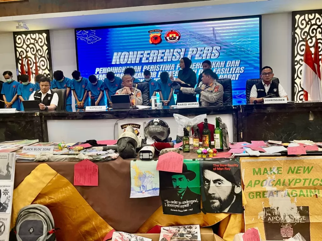Polda Jabar Ungkap Kasus Perusakan dan Pembakaran Fasilitas, 26 Orang Ditahan