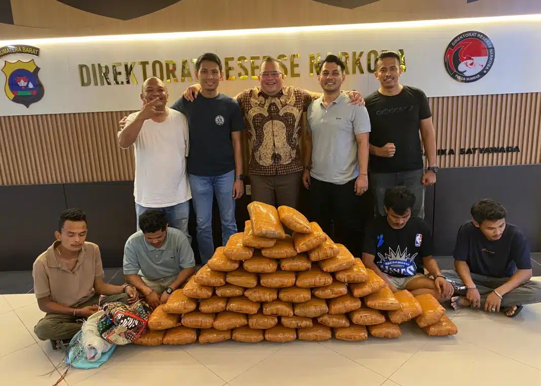 Polda Sumbar Bongkar Peredaran Ganja, 4 Pemuda Diciduk dan 47 Paket Disita