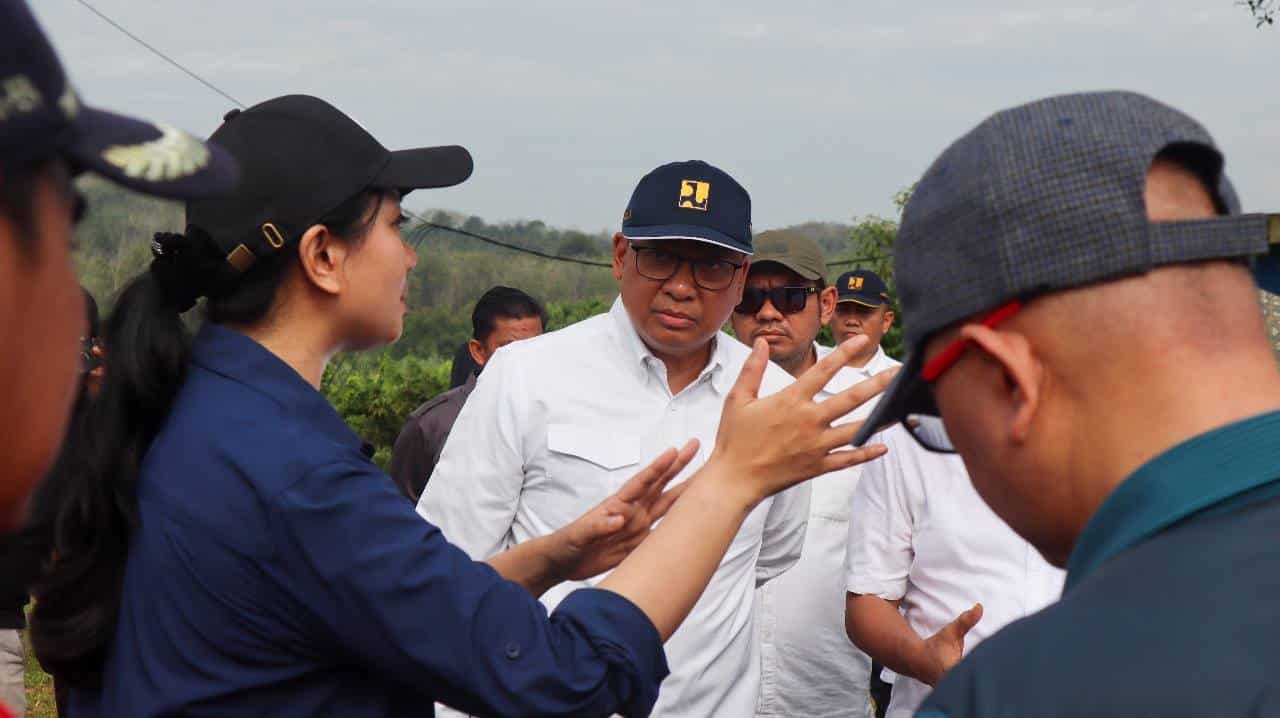 Bupati Annisa menjelaskan