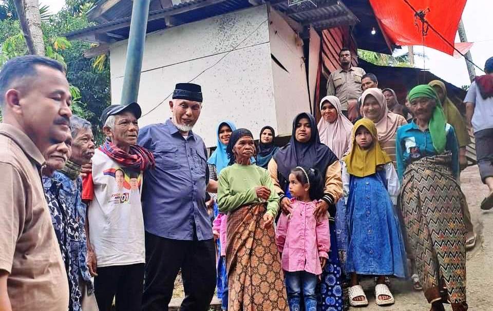 Bersama warga